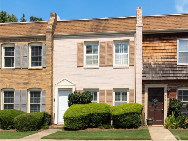 Condo for sale in Georgetown Townhomes, Athens