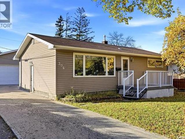 House for sale in Churchill Downs, Regina