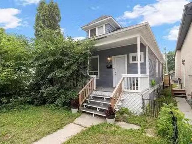 House for sale in East St. Paul, Manitoba