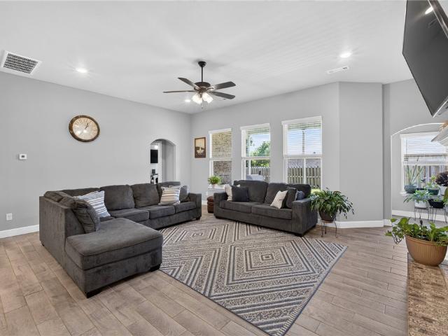 House for sale in Ark