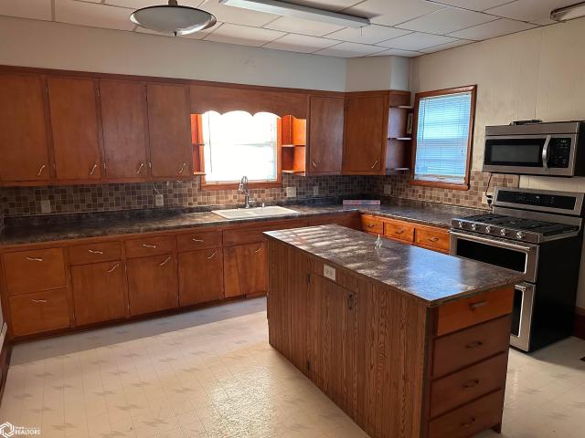 House for sale in Batavia, Iowa