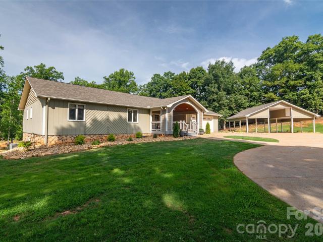 House for sale in Rutherfordton, North Carolina