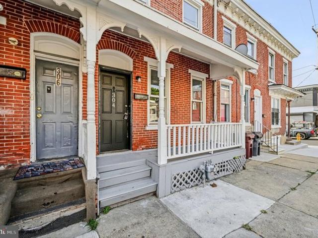 Townhouse for sale in Delaware