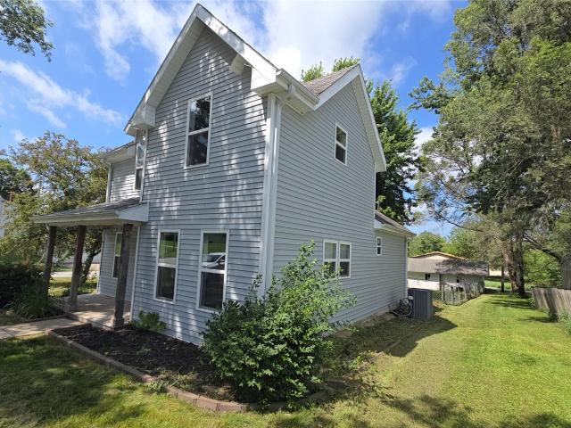 House for sale in Stuart, Guthrie County