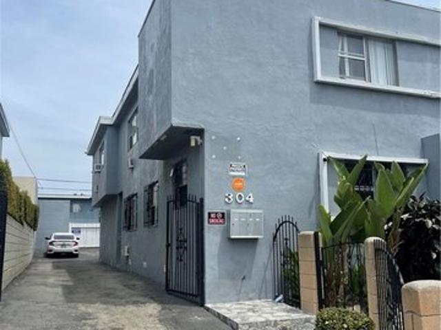House for sale in Inglewood, California
