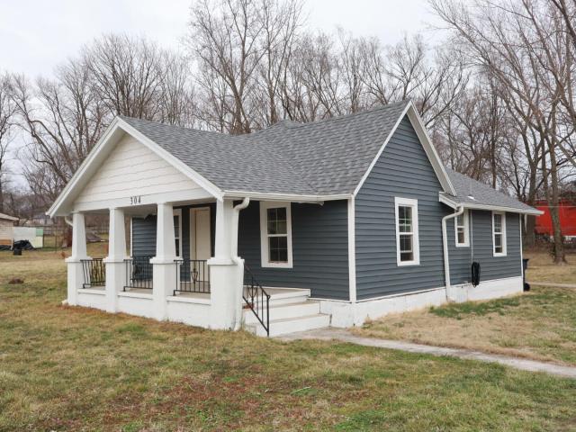 House for sale in Ash Grove, Missouri