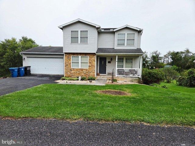 House for sale in Lewisberry, York County
