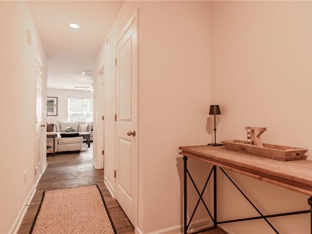 Townhouse for sale in Seneca