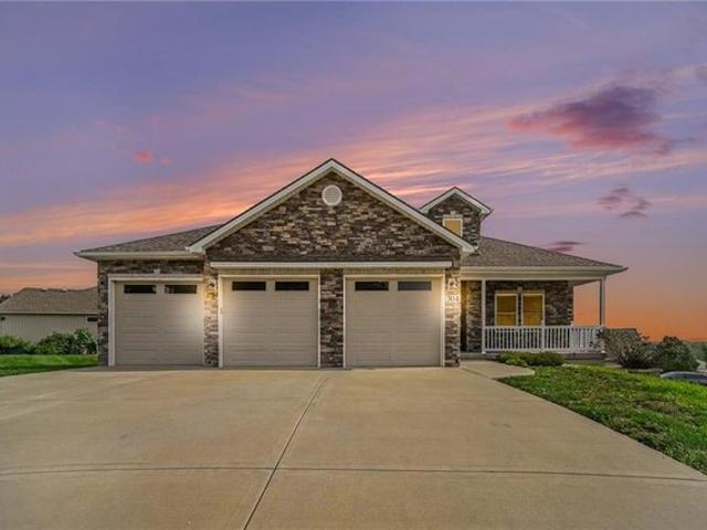 House for sale in Smithville, Missouri