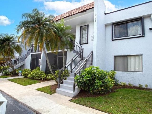 Condo for sale in Weston, Florida