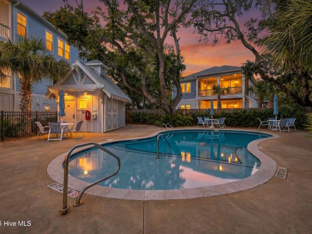 Townhouse for sale in Kure Beach, North Carolina