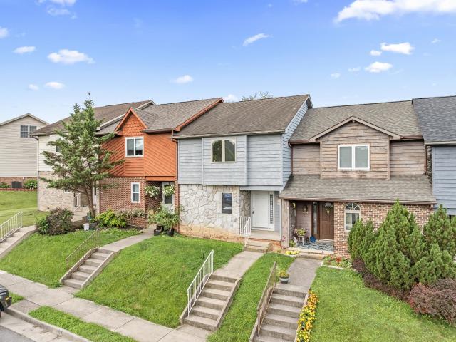 Townhouse for sale in Broadway