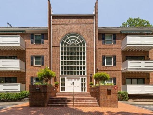 Condo for sale in Decatur, Georgia