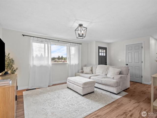 House for sale in Thurston, Washington
