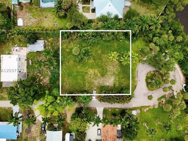 Land for sale in Fort Myers, Florida
