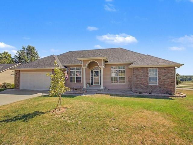 House for sale in Wamego, Pottawatomie County