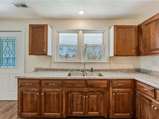 House for sale in La Monte, Missouri