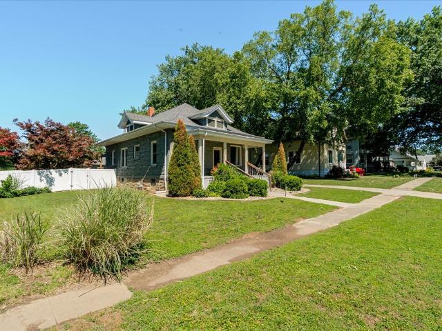 House for sale in Mackinaw, Illinois