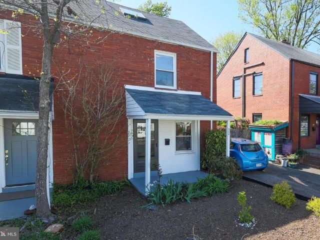 Townhouse for sale in Virginia