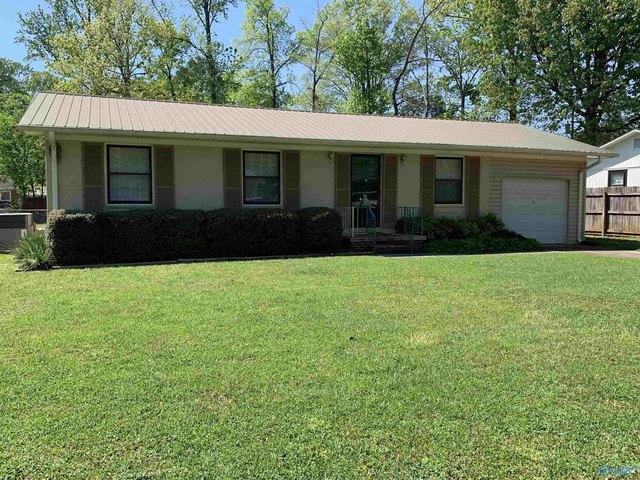 House for sale in Scottsboro, Alabama