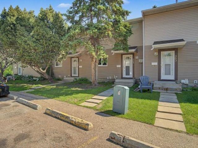 Townhouse for sale in Spruce Grove, Alberta