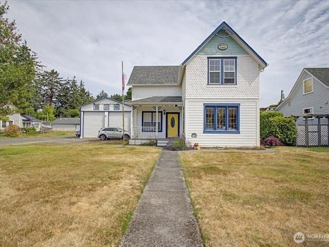 House for sale in Ilwaco, Washington