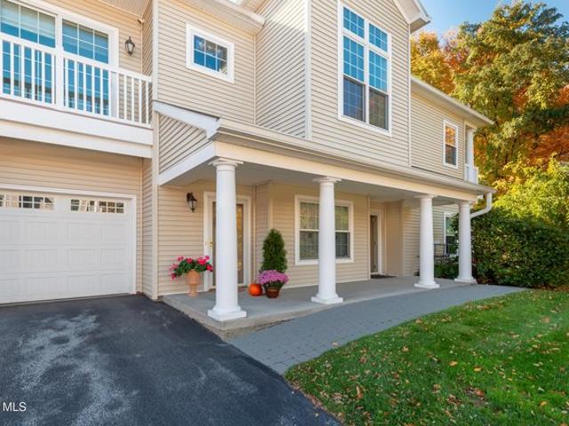 Condo for sale in Town of Niskayuna, Schenectady County