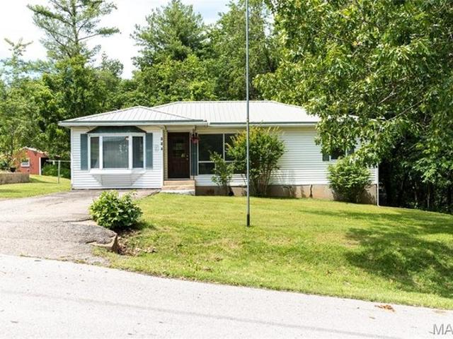 House for sale in Dixon, Missouri