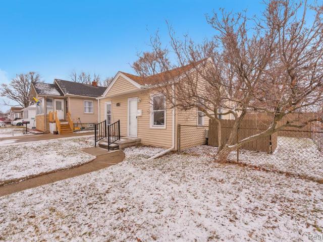 House for sale in Madison Heights, Michigan