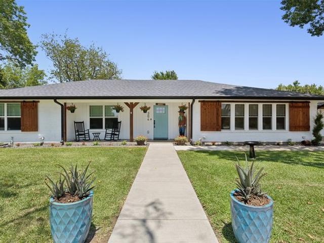 House for sale in Johnson, Texas