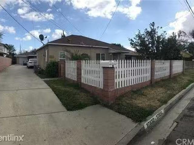 House for rent in Long Beach
