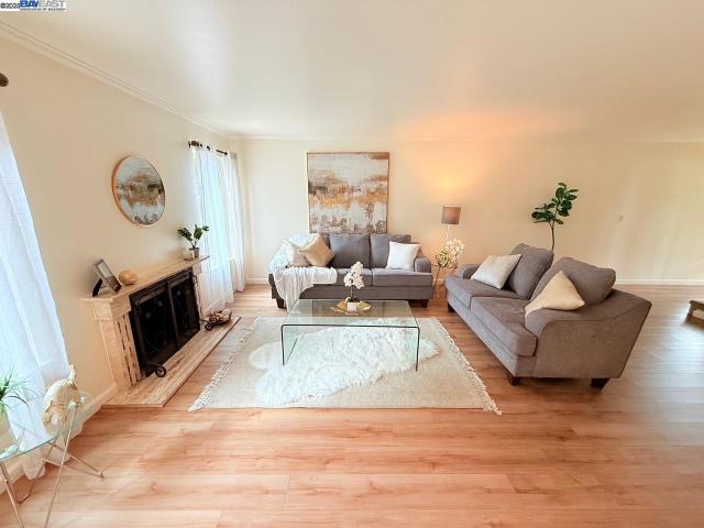 Townhouse for sale in Fremont