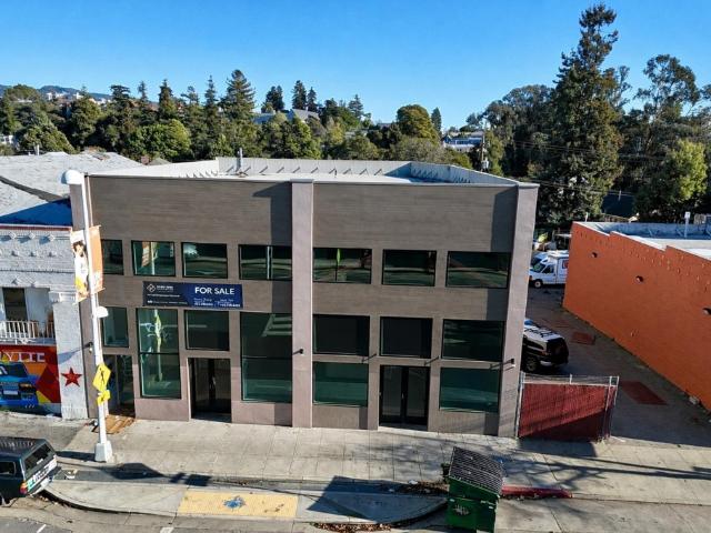 Commercial for sale in Oakland, California