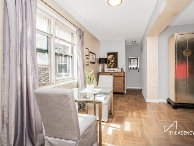 Property for sale in The Bronx, Arverne