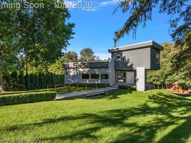 House for sale in Rosemond Estates, Southfield Township