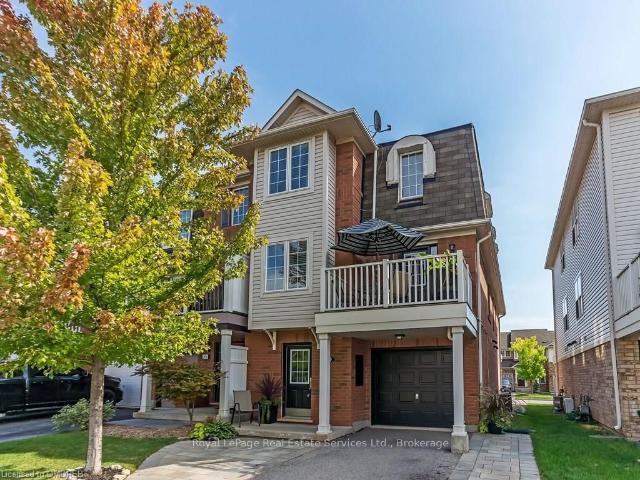 Townhouse for rent in Woburn, Ontario