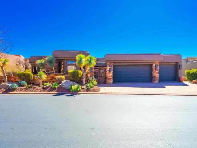 House for sale in Saint George, Utah