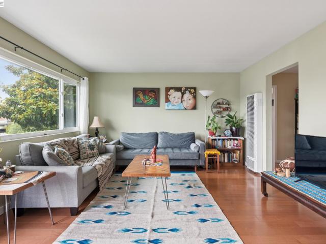 Condo for sale in Oakland, Alameda County