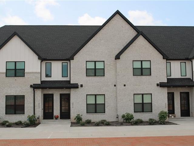 Townhouse for sale in Ark