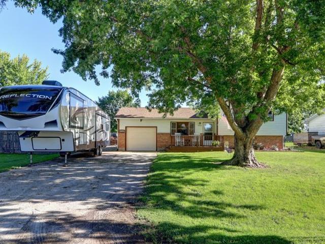 House for sale in Whiteside, Illinois