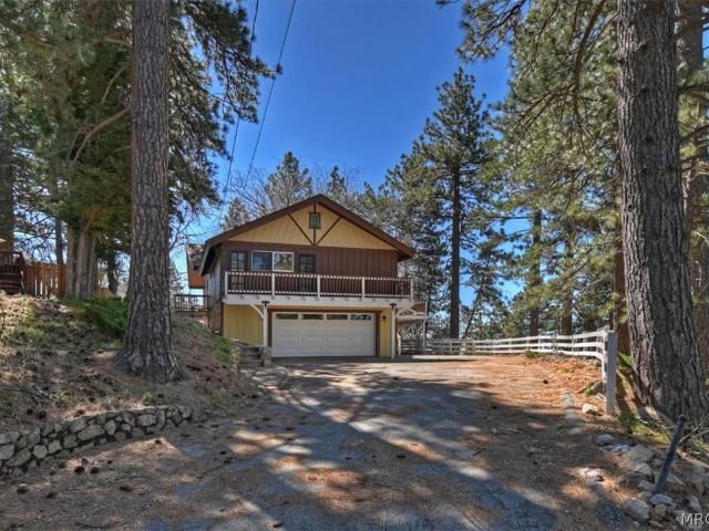 House for sale in Green Valley Lake, California