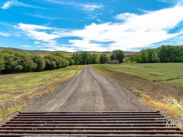 House for sale in Cambridge, Idaho