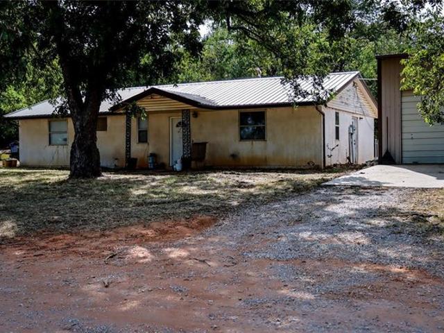 House for sale in McLoud, Pottawatomie County
