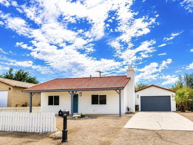 House for sale in Thousand Palms, California