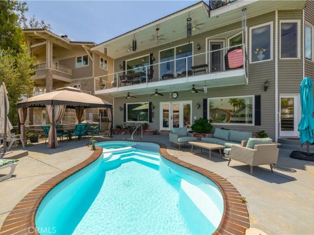 House for sale in Canyon Lake, California