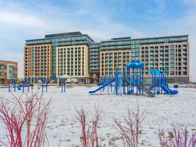 Condo for rent in Maple, Vaughan