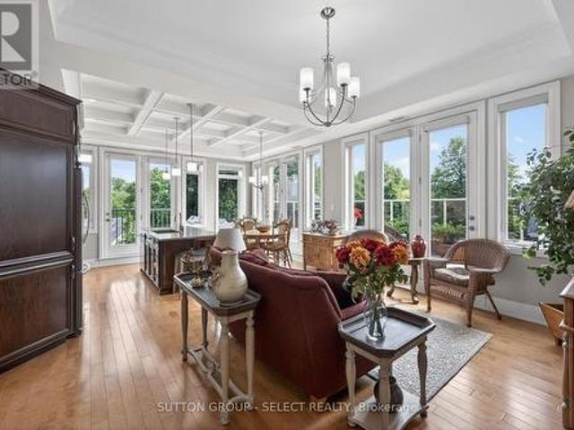 Condo for sale in Arva, Ontario