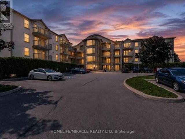 Condo for sale in Oakville, Ontario