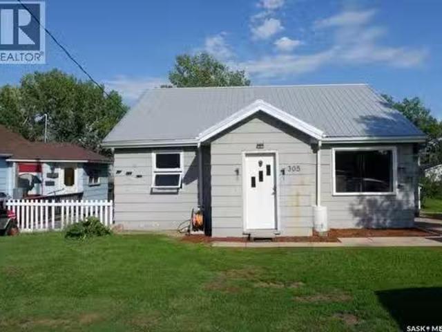 House for sale in Mossbank, Saskatchewan