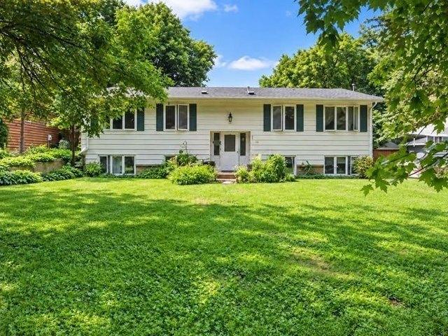 House for sale in Wayzata, Hennepin County